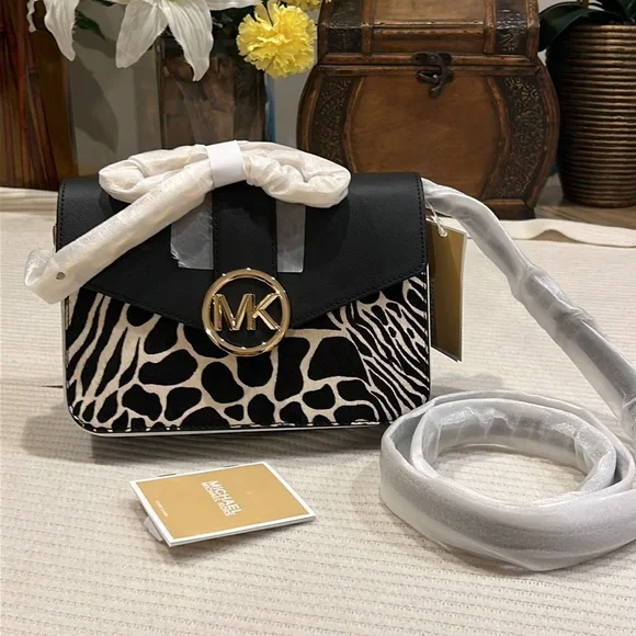 Michael Kors Carmen Medium Flap Chain Shoulder Crossbody Bag Black Haircalf - Picture 5 of 16